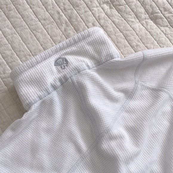 SALE ✨ Mountain Hardwear Women’s Fleece Quarter Zip Top - Picture 4 of 7